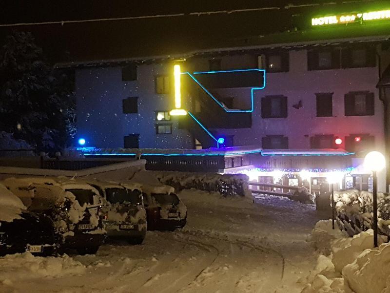 Hotel Trentino โฟลกาเรีย ภายนอก รูปภาพ