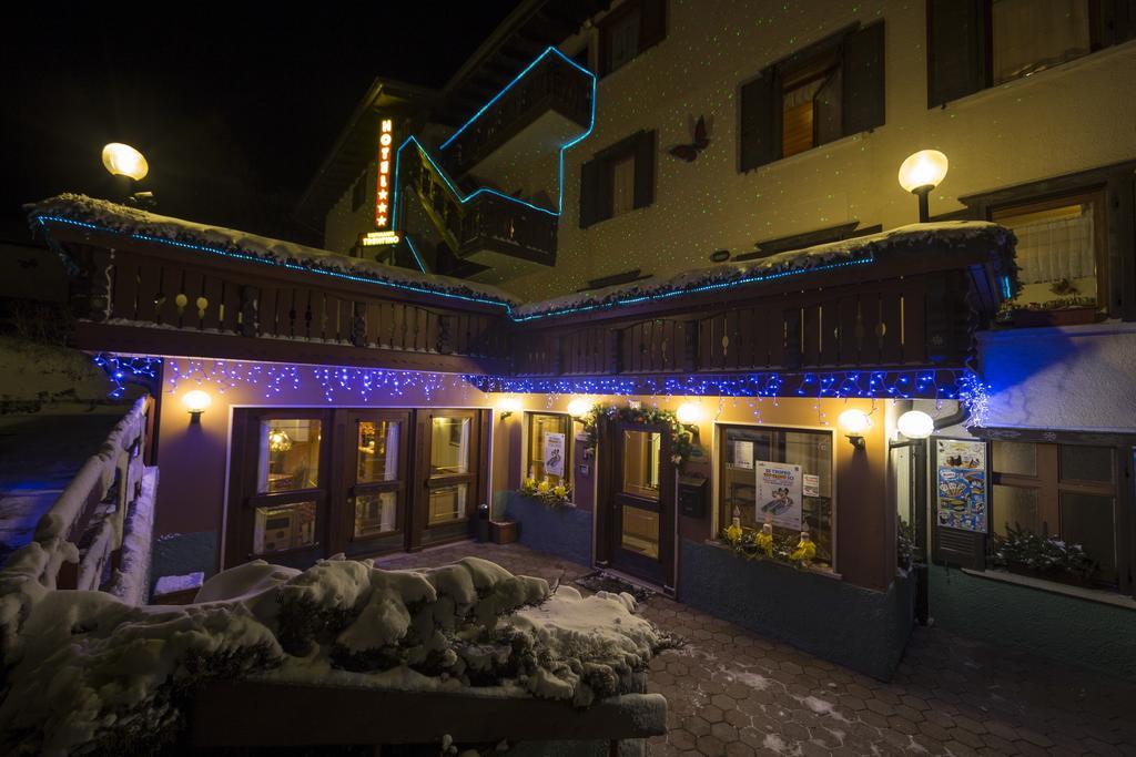 Hotel Trentino โฟลกาเรีย ภายนอก รูปภาพ