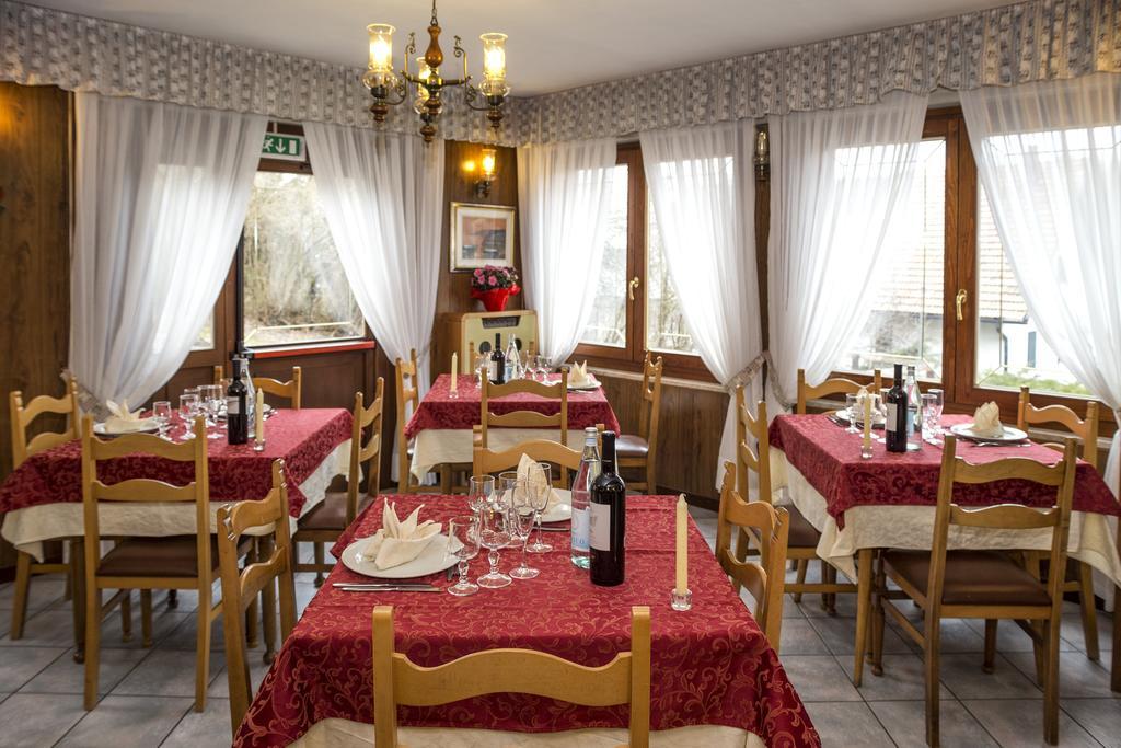 Hotel Trentino โฟลกาเรีย ภายนอก รูปภาพ