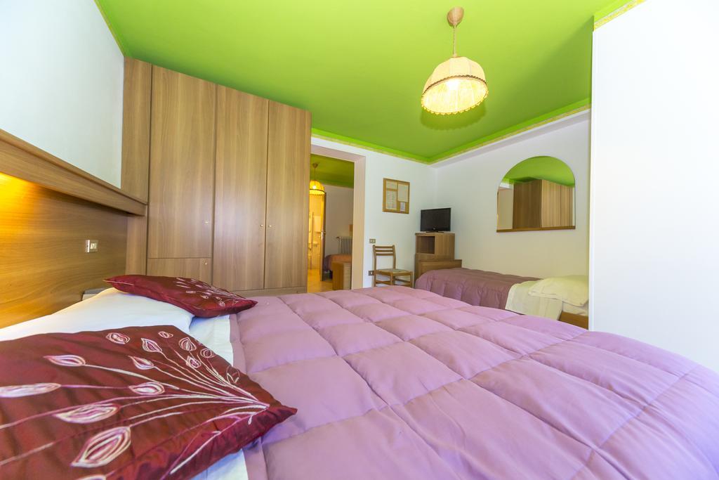 Hotel Trentino โฟลกาเรีย ภายนอก รูปภาพ
