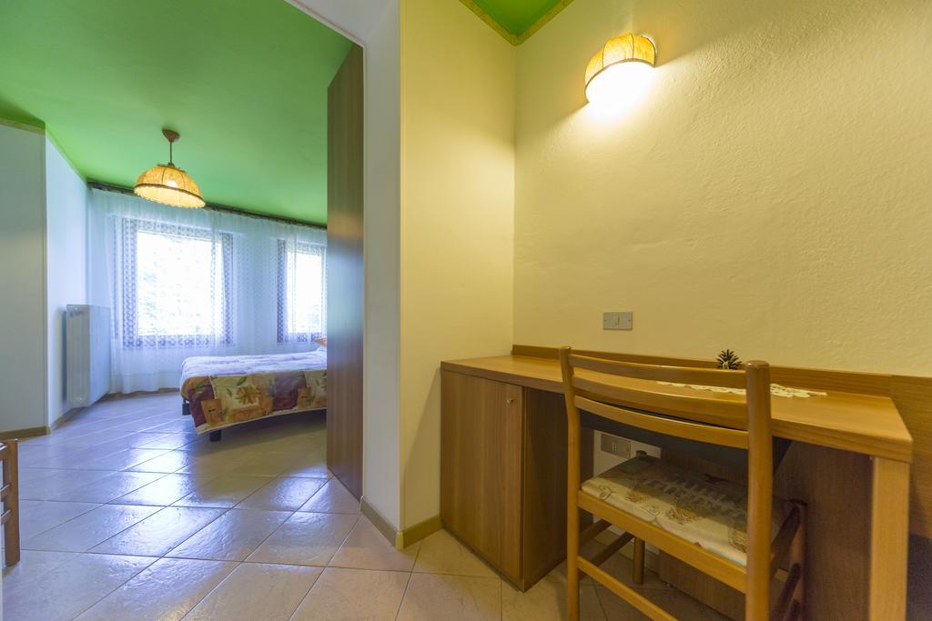 Hotel Trentino โฟลกาเรีย ภายนอก รูปภาพ